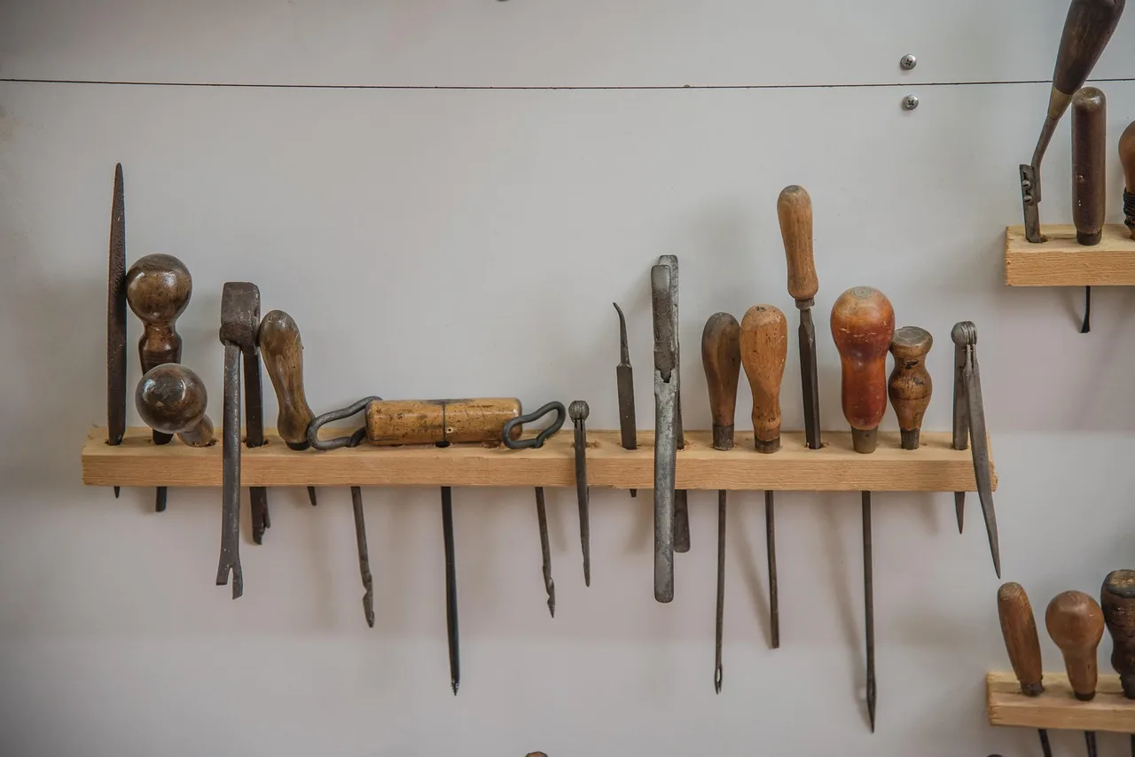 tool, workbench, craft, handyman, pliers, hammer, repair, retro, antique, cobbler, shoemaker's workshop, workbench, workbench, workbench, workbench, workbench, cobbler. Handyman Profit Margin: How to Work Out Break-Even